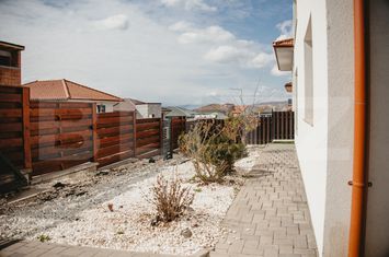Vilă - 4 camere de vanzare CLUJ-NAPOCA - Cluj anunturi imobiliare Cluj