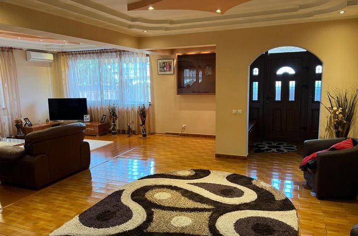 Vilă - 4 camere de inchiriat PANTELIMON - Bucuresti anunturi imobiliare Bucuresti