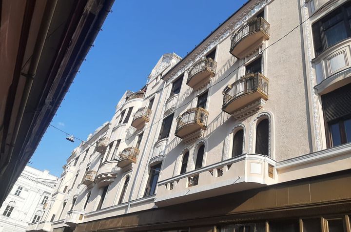 Garsonieră - studio în Palatul Bohuş anunturi imobiliare Arad