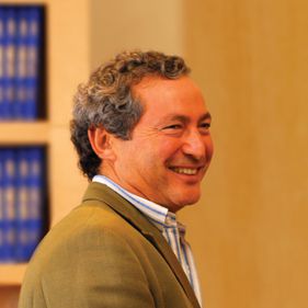 Magnatul egiptean Samih Sawiris din top Forbes face case low cost în România