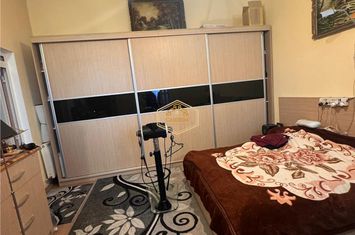 Casă - 8 camere de vanzare CENTRAL - Satu Mare anunturi imobiliare Satu Mare