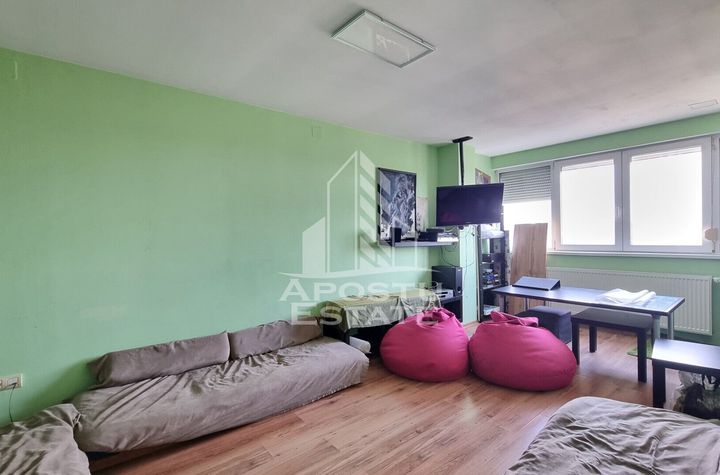 Apartment 3 camere, centrala proprie, zona Cetatii. anunturi imobiliare Timis