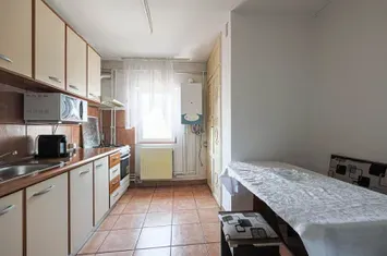 Apartament cu 2 camere la cheie, situat central anunturi imobiliare Arad