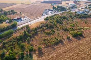 Teren construibil 10.410 mp, drumul principal Drama–Kavala anunturi imobiliare Grecia