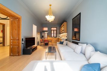 Boutique hotel 376 mp în centrul Kavala anunturi imobiliare Grecia