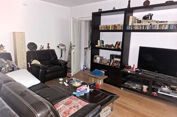 Apartament cu 2 camere semidecomandate, necesita renovare anunturi imobiliare Bucuresti