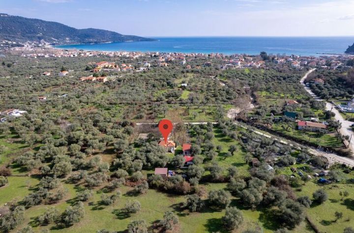Complex de 3 locuințe pe teren 2500 mp, Skala Potamias anunturi imobiliare Grecia