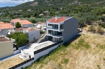 Vilă 300 mp, 3 niveluri, vedere la mare — Nea Iraklitsa anunturi imobiliare Grecia