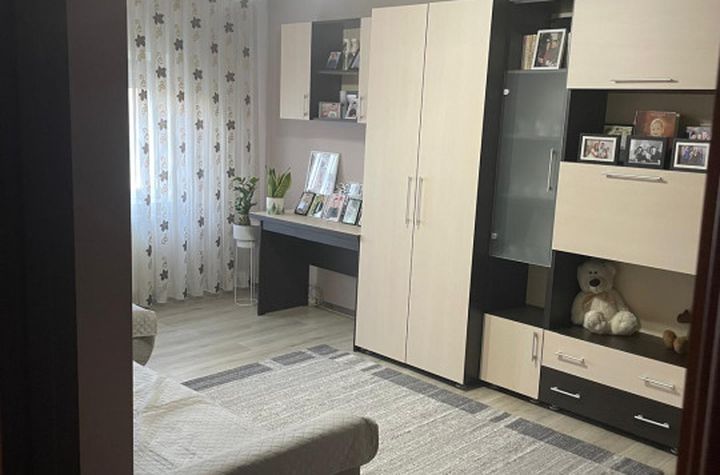 Apartament 2 camere de vanzare ROGERIUS - Bihor anunturi imobiliare Bihor