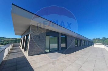 Spațiu de birouri  spre vânzare cu terasă panoramică - Mănăstur anunturi imobiliare Cluj