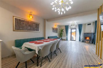 Casă - 8 camere de vanzare EXTERIOR EST - Brasov anunturi imobiliare Brasov