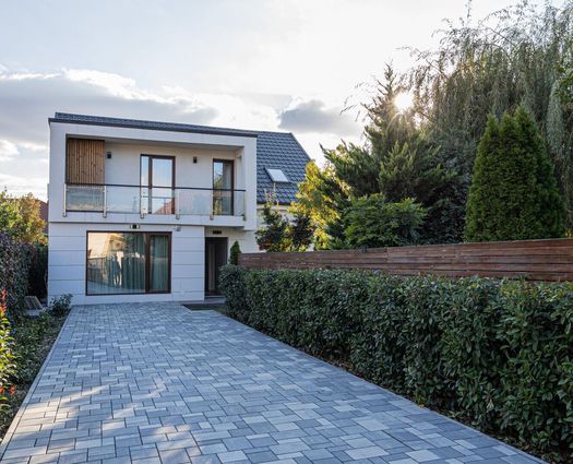 Casă 5 cam Subcetate, 200 mp