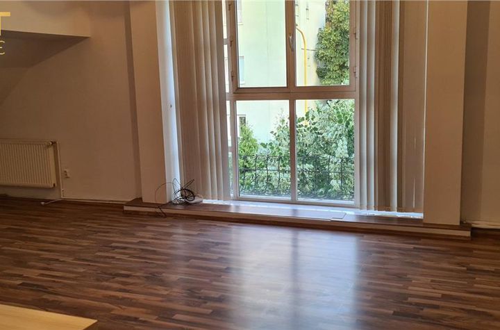 Vilă - 3 camere de inchiriat FLORILOR - Brasov anunturi imobiliare Brasov