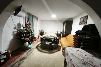 Casă - 3 camere de vanzare SIRET - Suceava anunturi imobiliare Suceava
