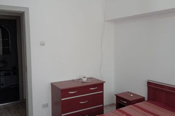 Dristor - Ramnicu Sarat, metrou, bloc reabilitat, inchiriere-2 camere anunturi imobiliare Bucuresti