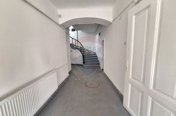 casa individuala cu dest comerciala in centrul istoric anunturi imobiliare Sibiu