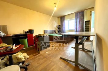 Apartament cu 3 camere, centrala proprie, zona Freidorf anunturi imobiliare Timis