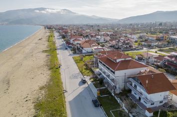 Clădire cu unități turistice la malul mării, Paralia Vrasnon anunturi imobiliare Grecia