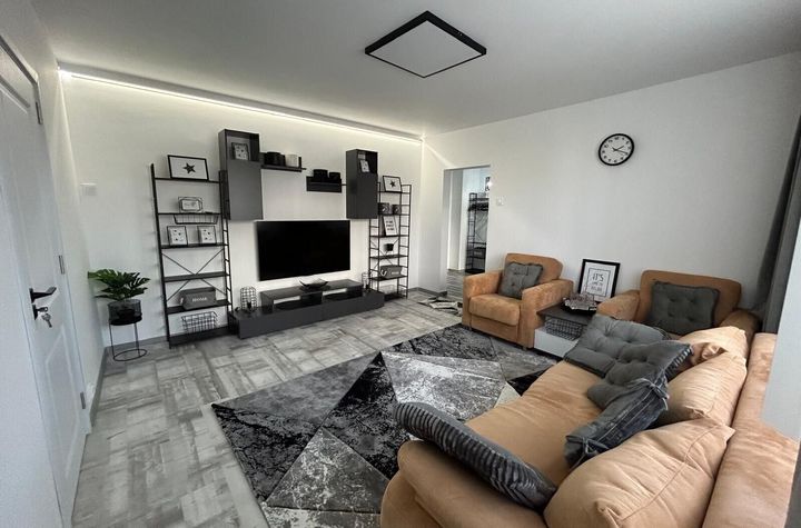 Titan 2 camere Lux | 6 m metrou | Prima inchiriere anunturi imobiliare Bucuresti