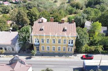Vânzare - Clădire interbelică, centru oraș Siret anunturi imobiliare Suceava