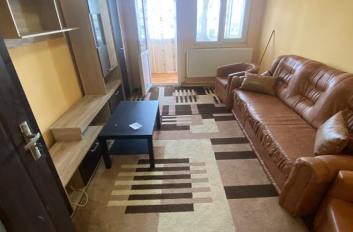 Apartament 3 camere de vanzare FILIASI - Dolj anunturi imobiliare Dolj