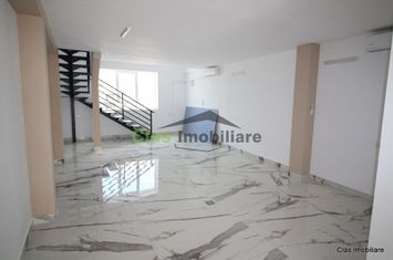 Spatiu Comercial Cladire pe colt cu 2 intrari si locuri de parcare !! anunturi imobiliare Olt