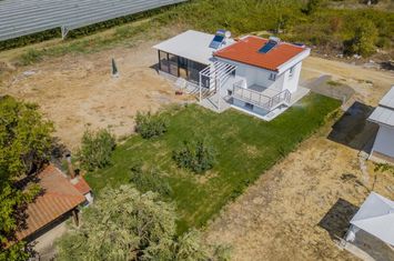 Casă două nivele 50 mp în Paralia Karianis anunturi imobiliare Grecia