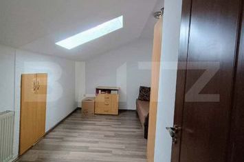 Apartament 3 camere de vanzare SIBIU - Sibiu anunturi imobiliare Sibiu