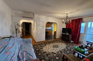 Apartament 4 camere de vanzare CENTRAL - Vrancea anunturi imobiliare Vrancea