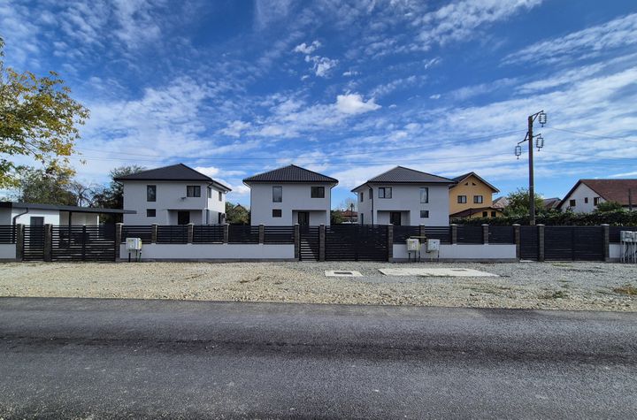 Casă - 4 camere de vanzare TARGU-JIU - Gorj anunturi imobiliare Gorj