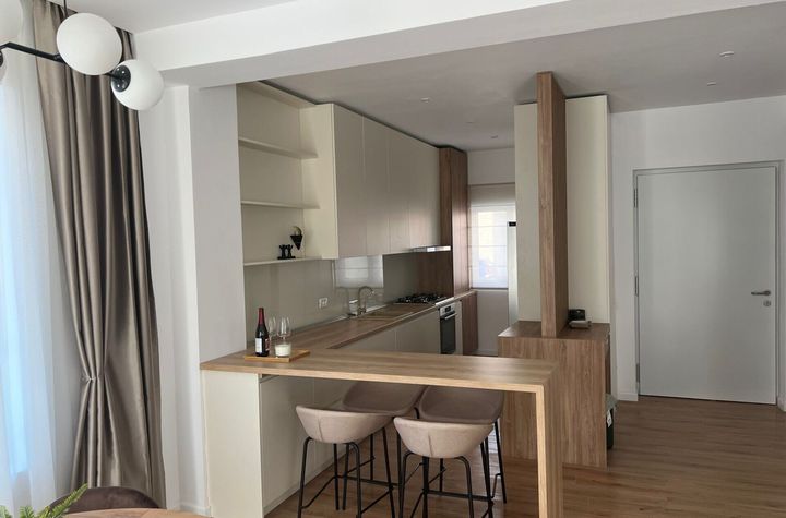 VANZARE VILE DUPLEX, 4 CAMERE ZONA PIPERA LAC! anunturi imobiliare Bucuresti