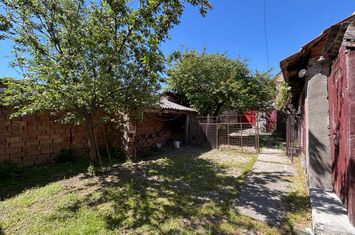 Casă - 4 camere de vanzare BOITA - Sibiu anunturi imobiliare Sibiu