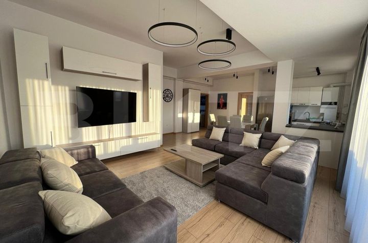 Apartament 3 camere de vanzare CETATE - Alba anunturi imobiliare Alba