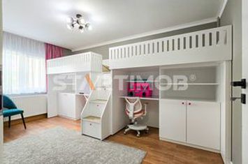 Apartament  renovat 4 camere Centrul Civic anunturi imobiliare Brasov