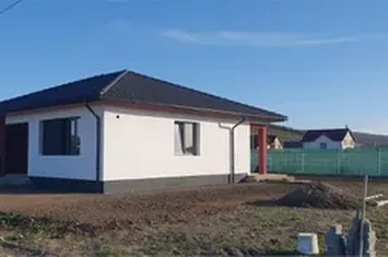 Casă - 4 camere de vanzare SANGEORGIU DE MURES - Mures anunturi imobiliare Mures