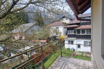 Vilă - 15 camere de vanzare BUSTENI - Prahova anunturi imobiliare Prahova