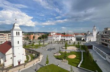 Apartament 3 camere de vanzare CAMPIA TURZII - Cluj anunturi imobiliare Cluj