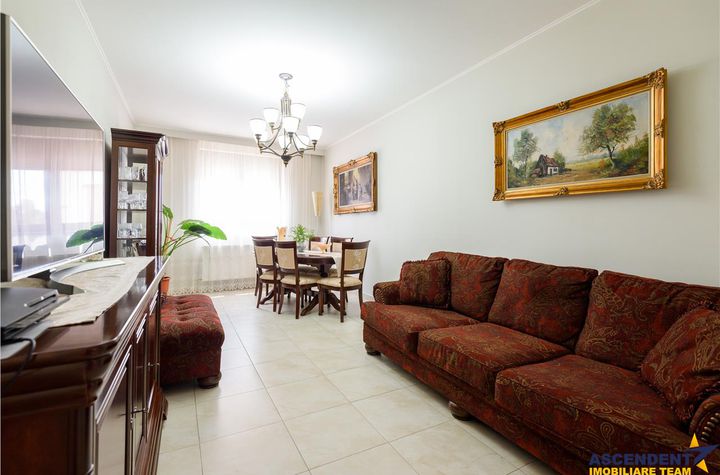 Casă - 5 camere de vanzare EXTERIOR EST - Brasov anunturi imobiliare Brasov