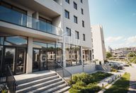 5.440 €, Spațiu comercial