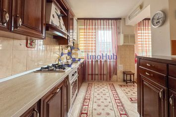 Apartament 3 camere in Tatarasi, Statia Flora anunturi imobiliare Iasi