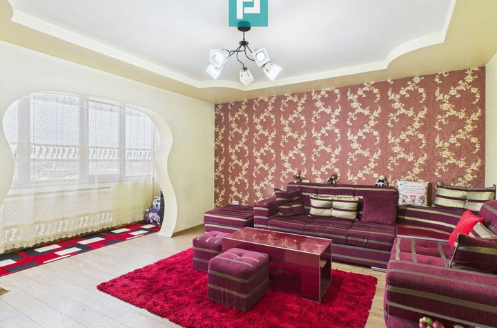 Apartament spațios cu 4 camere în Vlaicu anunturi imobiliare Arad