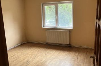 Apartament 3 camere, Onesti anunturi imobiliare Bacau