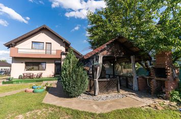 Casă / Vilă cu 5 camere de vânzare I Dancu I Comision 0% anunturi imobiliare Iasi