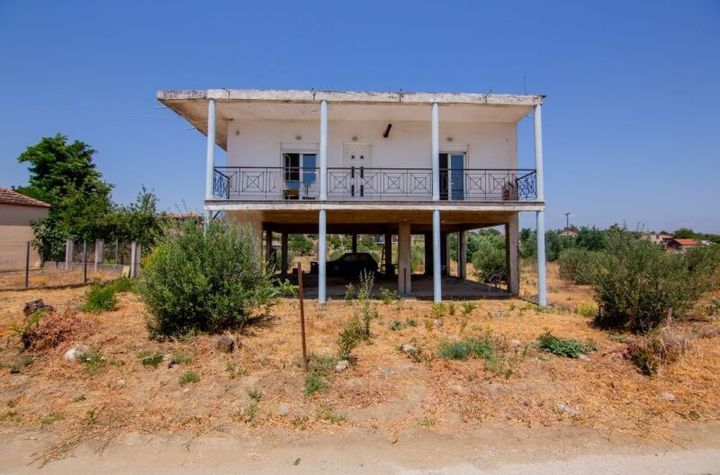 Casă în Evkarpia Serres, 90 mp pe teren 2.350 mp anunturi imobiliare Grecia