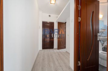 Aapartament 2 camere, luminos, etaj intermediar anunturi imobiliare Neamt