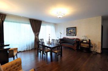 Apartament 5 camere de vanzare PRIMAVERII - Bucuresti anunturi imobiliare Bucuresti