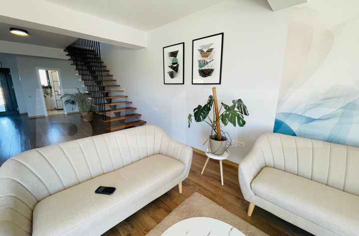 Vilă - 4 camere de vanzare IASI - Iasi anunturi imobiliare Iasi