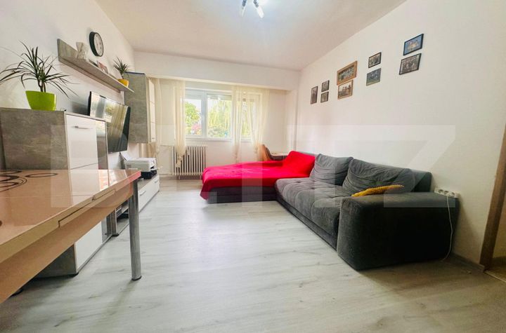 Apartament 4 camere de vanzare ORADEA - Bihor anunturi imobiliare Bihor