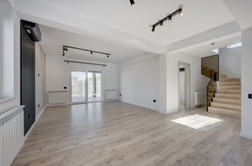 CASA TIPLA, Racordata! Cu un DORMITOR la PARTER ! Domnești! anunturi imobiliare Bucuresti