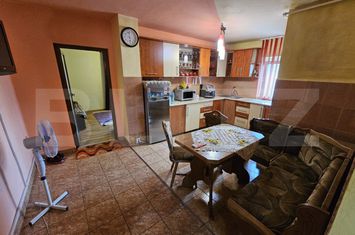 Apartament 2 camere de vanzare BACIU - Cluj anunturi imobiliare Cluj